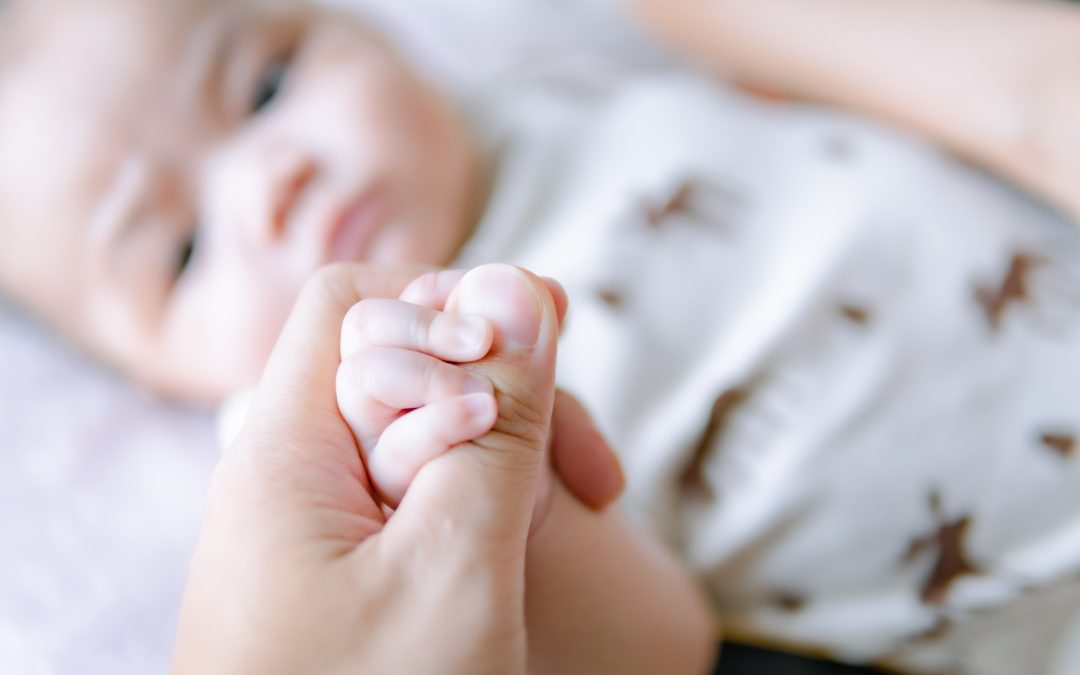 The First Signs: How Baby Sign Language Fosters Early Communication